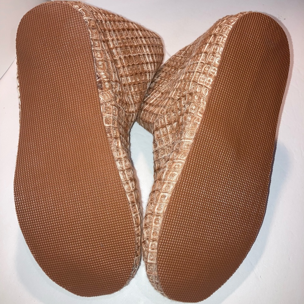 Tan Waffle Bootie - Picture 6 of 8